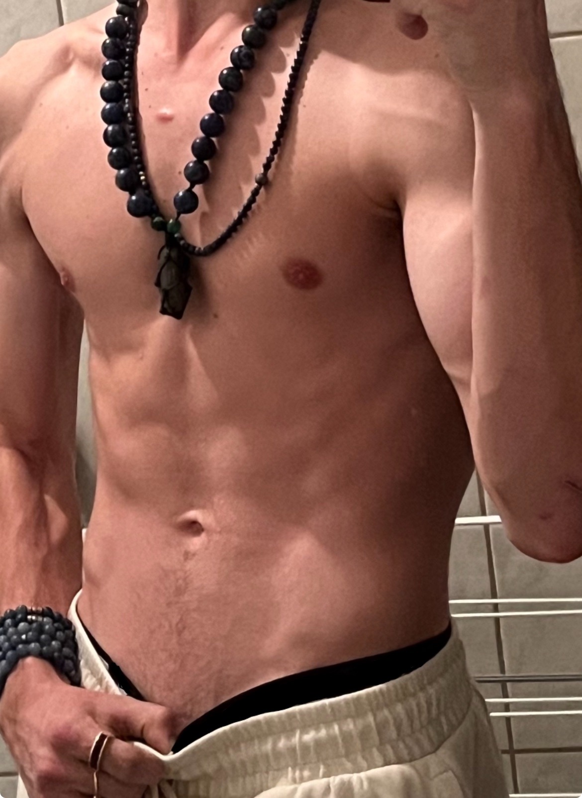 Profil de Ovadia, 20 ans, Speed Dating Monaco à Burret
