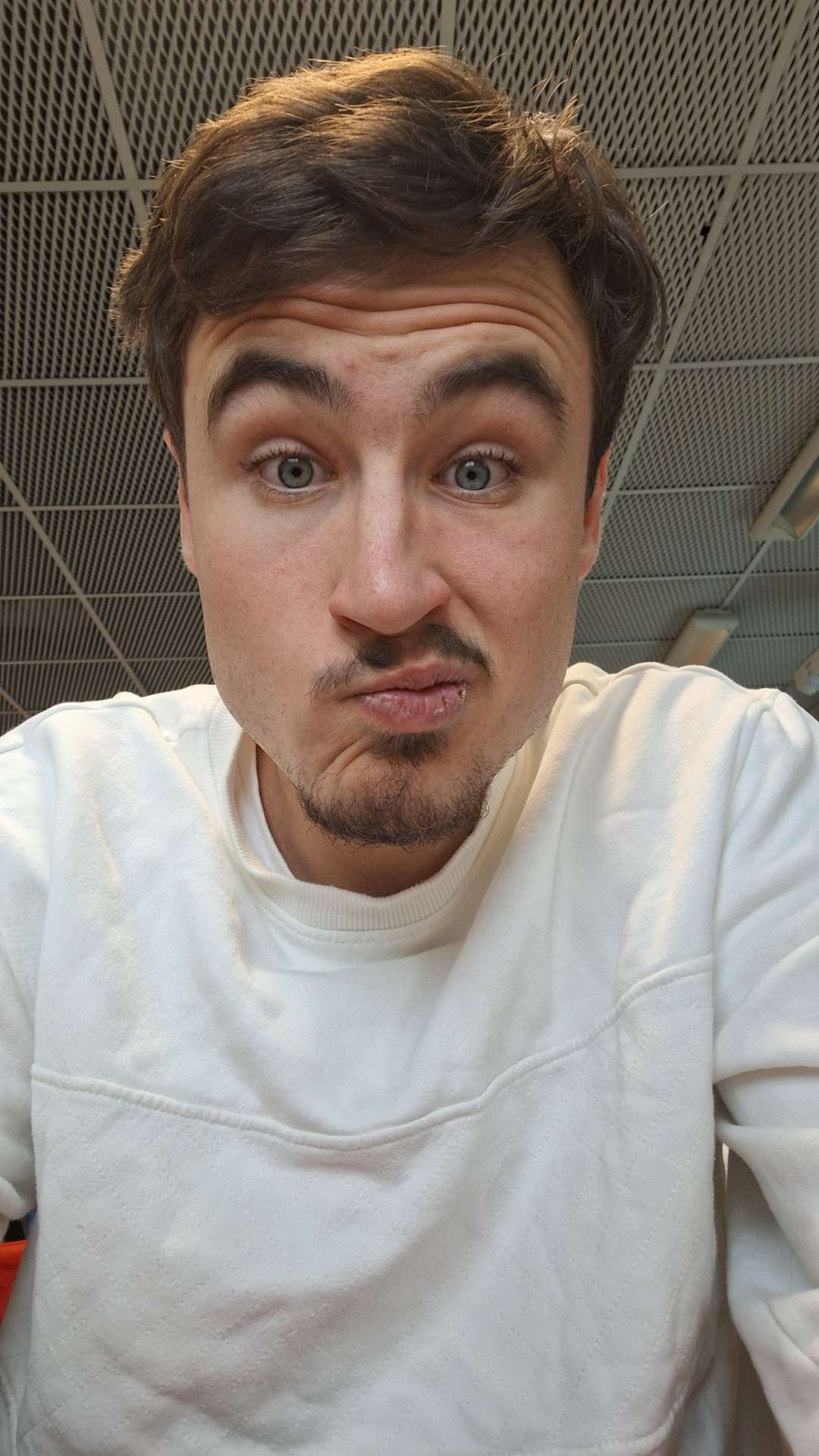 Profil de Auguste, 19 ans, Speed Dating Monaco à Notre-Dame-de-Commiers