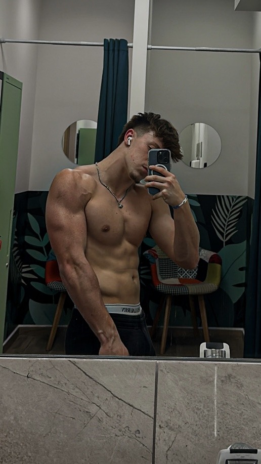 Profil de Baki, 19 ans, Speed Dating Monaco à Barsac