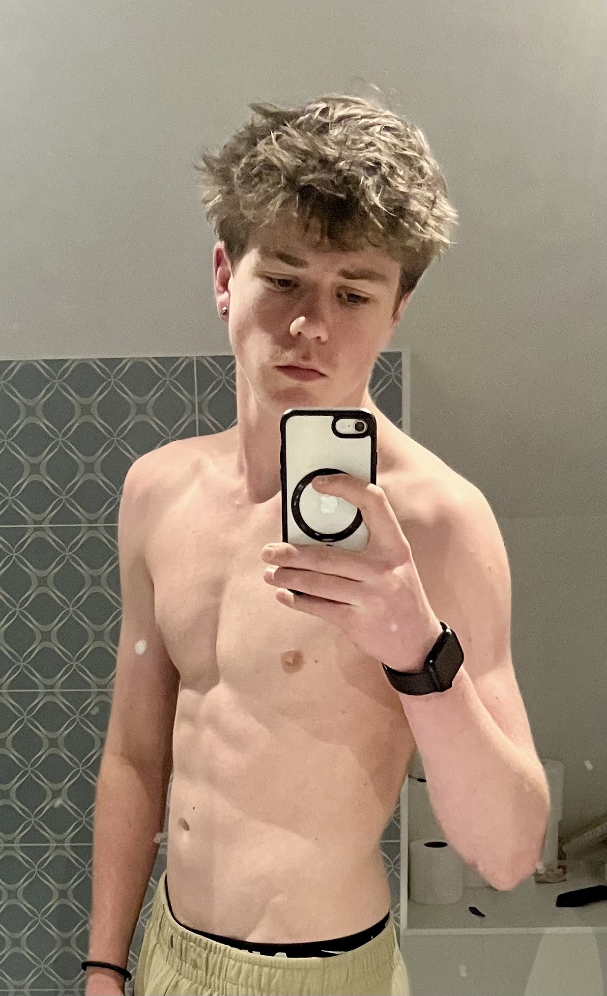 Profil de Abdelaziz, 18 ans, Speed Dating Monaco à Lagarde